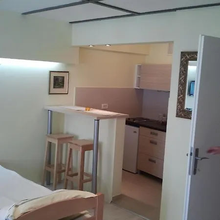 Agape Downtown 3*